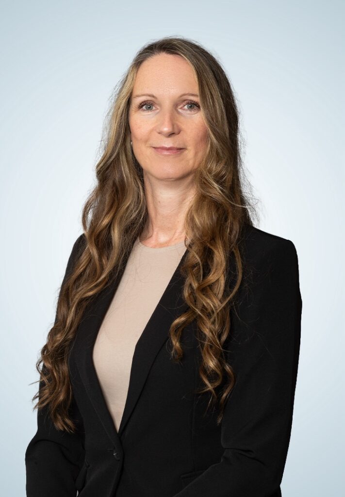 Dr. Alexandra Hahn